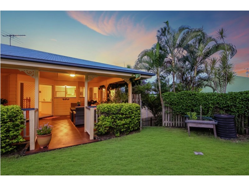 5 Silverwood Court, Ferny Hills QLD 4055