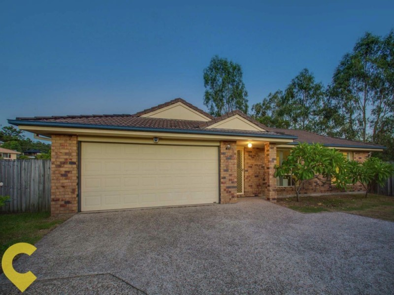 11 Warrigal Place, Arana Hills QLD 4054