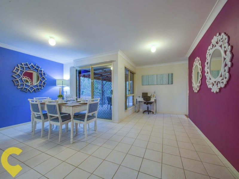 11 Warrigal Place, Arana Hills QLD 4054