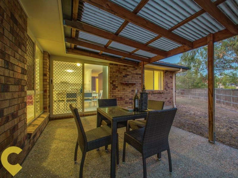 11 Warrigal Place, Arana Hills QLD 4054