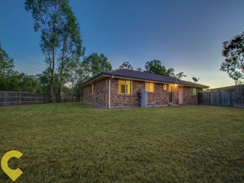 11 Warrigal Place, Arana Hills QLD 4054