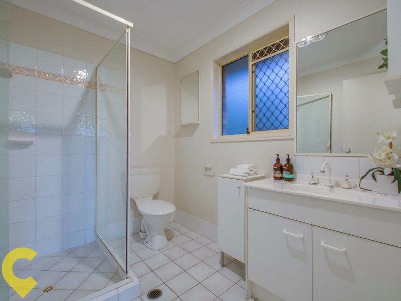 11 Warrigal Place, Arana Hills QLD 4054