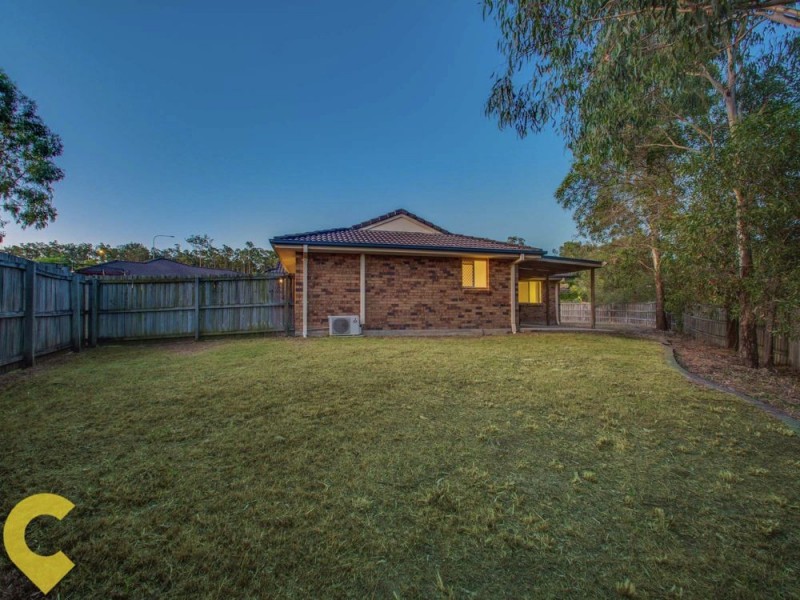 11 Warrigal Place, Arana Hills QLD 4054