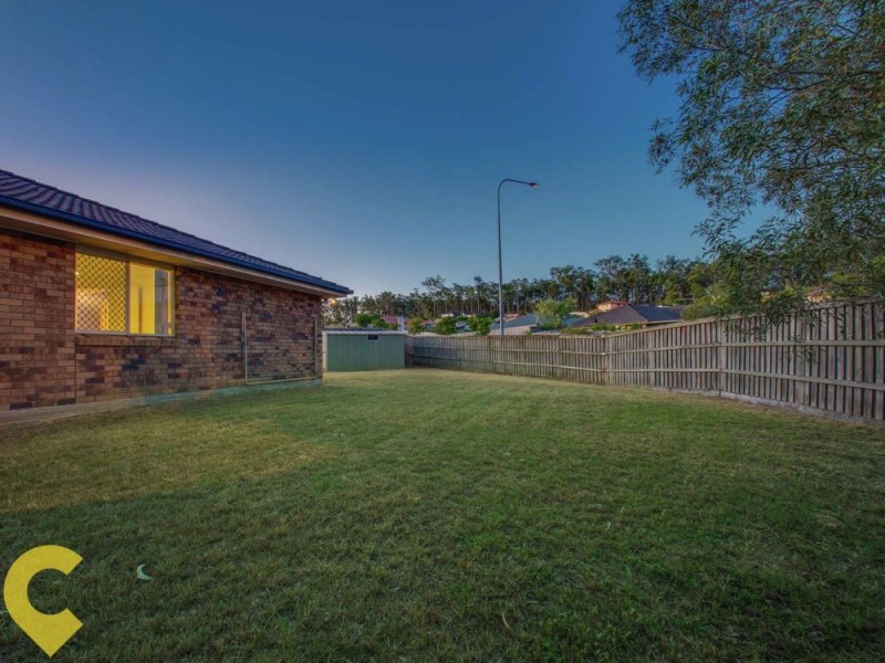 11 Warrigal Place, Arana Hills QLD 4054