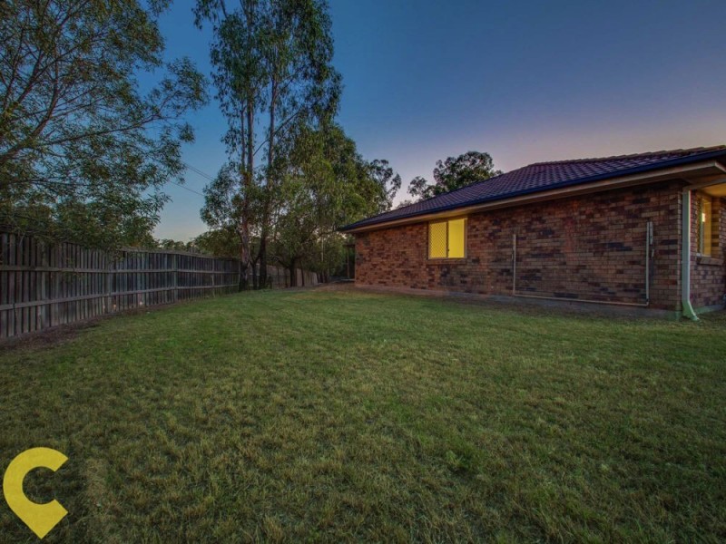 11 Warrigal Place, Arana Hills QLD 4054