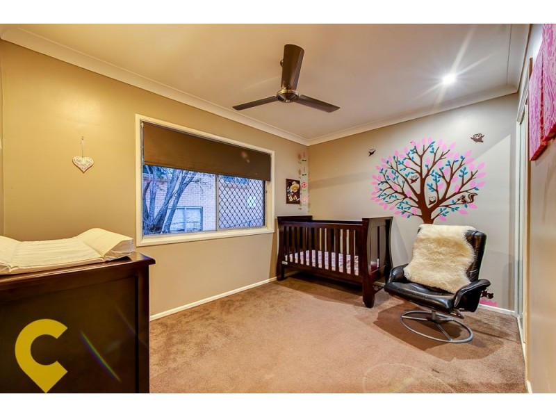 69 Plucks Rd, Arana Hills QLD 4054