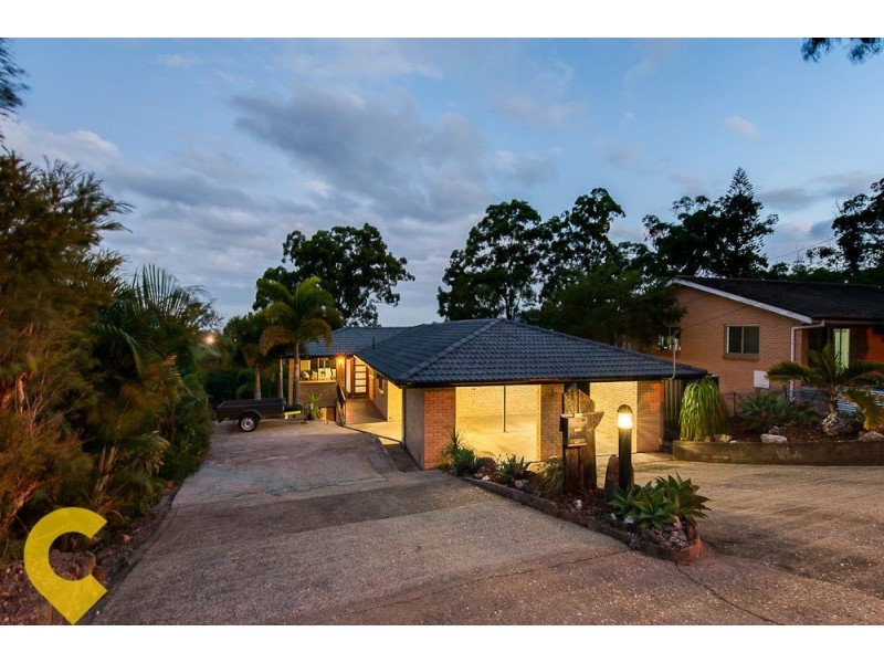 69 Plucks Rd, Arana Hills QLD 4054