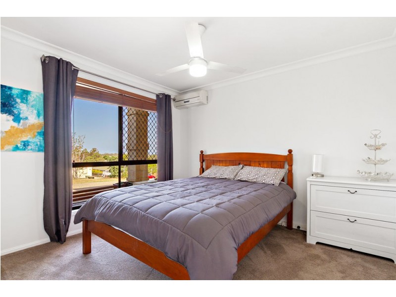 87 Hillenvale Avenue, Arana Hills QLD 4054