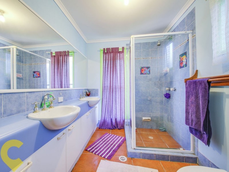 25 Woodtop Court, Ferny Hills QLD 4055