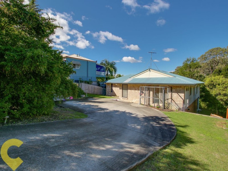 25 Woodtop Court, Ferny Hills QLD 4055