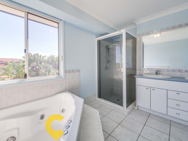 22 Bunyaville Close, Arana Hills QLD 4054