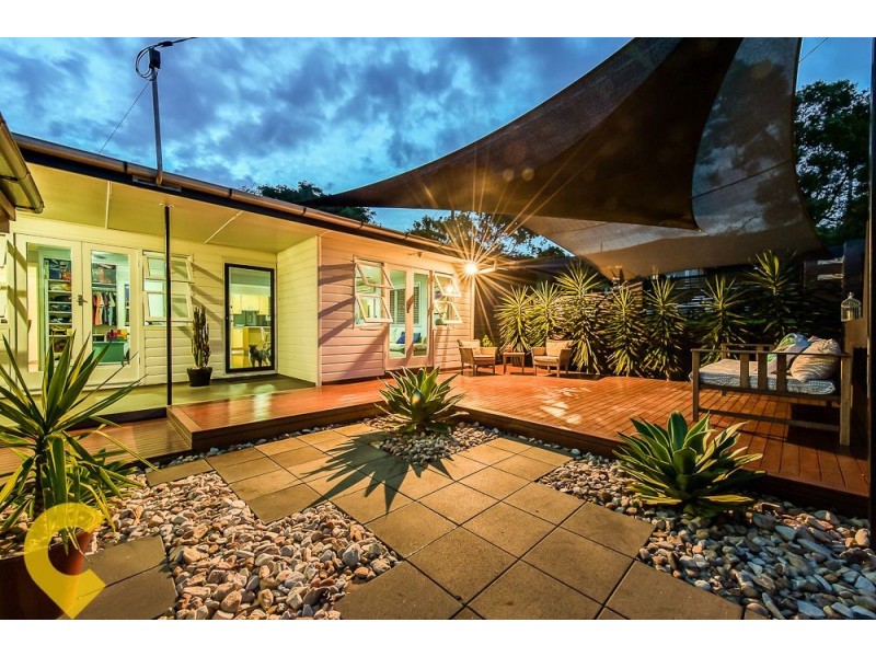 69 Yanderra Avenue, Arana Hills QLD 4054