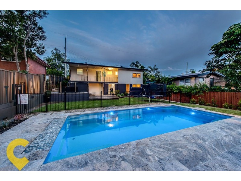 69 Yanderra Avenue, Arana Hills QLD 4054