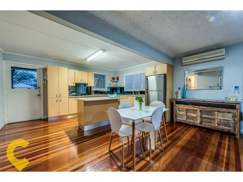 69 Yanderra Avenue, Arana Hills QLD 4054