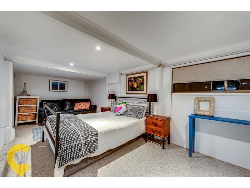 69 Yanderra Avenue, Arana Hills QLD 4054