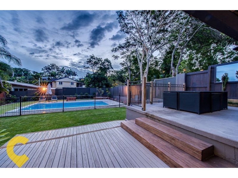 69 Yanderra Avenue, Arana Hills QLD 4054