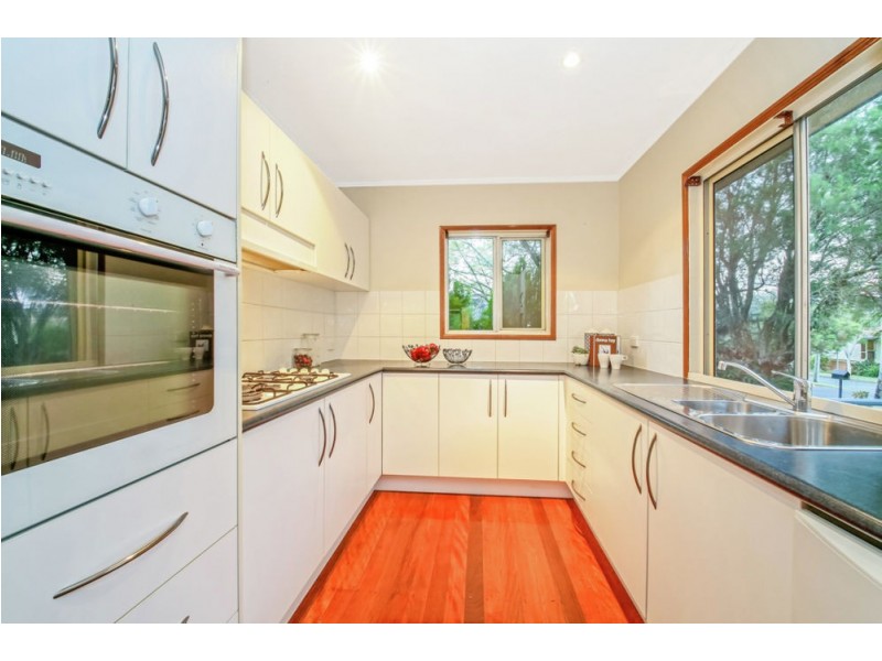 37 Joalah Crescent, Ferny Hills QLD 4055