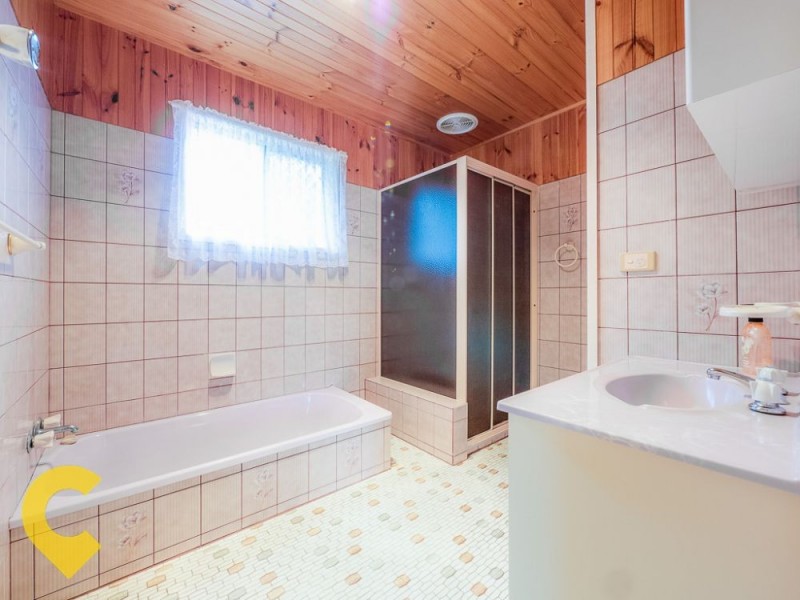 12 Corang Crescent, Ferny Hills QLD 4055