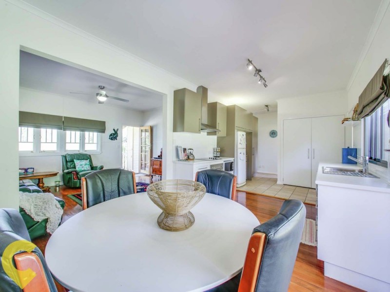 46 Leslie Street, Arana Hills QLD 4054