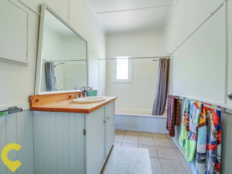 46 Leslie Street, Arana Hills QLD 4054