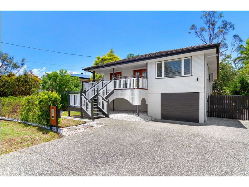 10 Burloo Crescent, Ferny Hills QLD 4055