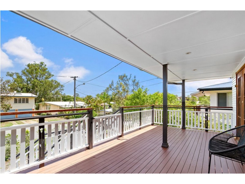 10 Burloo Crescent, Ferny Hills QLD 4055