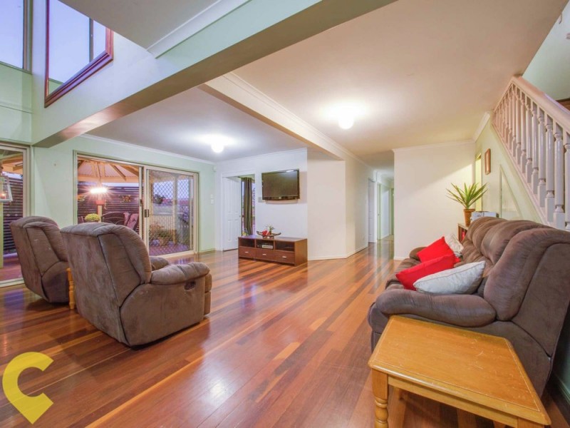 36 Henderson Road, Everton Hills QLD 4053