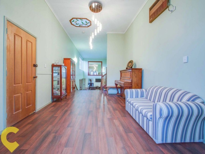 36 Henderson Road, Everton Hills QLD 4053