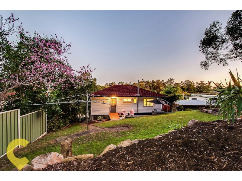 38 Cobbity Crescent, Arana Hills QLD 4054