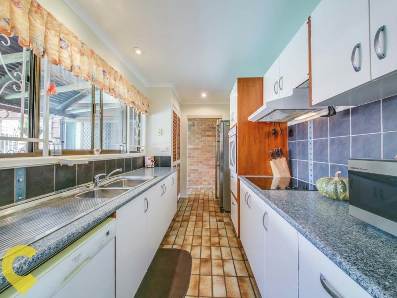 24 Barney Street, Arana Hills QLD 4054