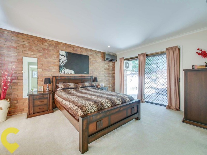 24 Barney Street, Arana Hills QLD 4054