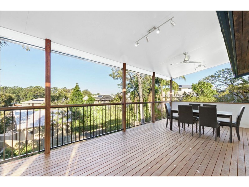 1129 South Pine Road, Arana Hills QLD 4054