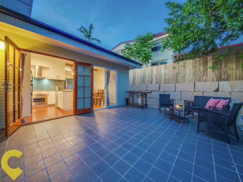 21 Penambul Crescent, Ferny Hills QLD 4055