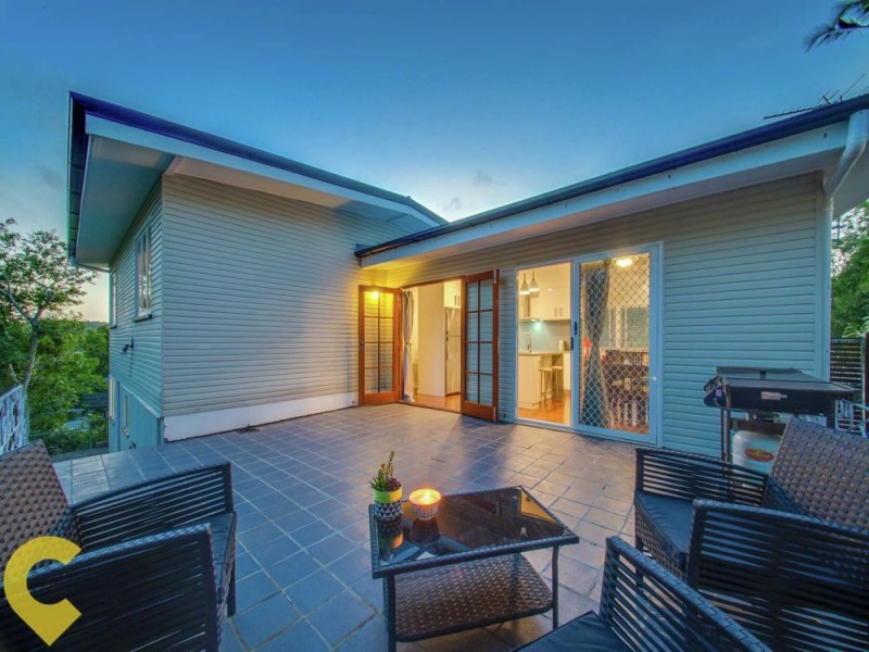 21 Penambul Crescent, Ferny Hills QLD 4055
