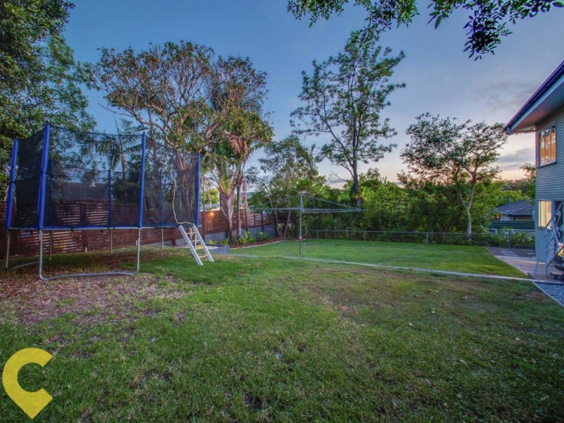 21 Penambul Crescent, Ferny Hills QLD 4055