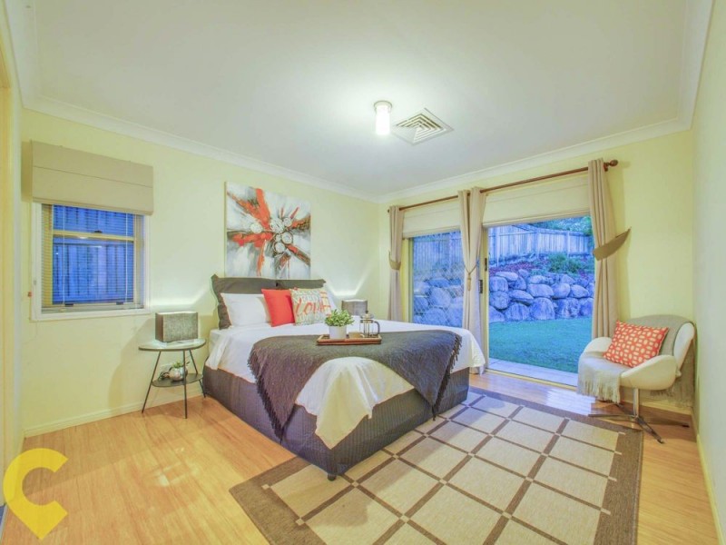 9 Reginald Avenue, Arana Hills QLD 4054