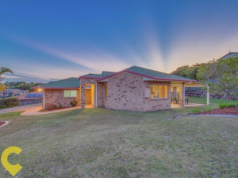 9 Reginald Avenue, Arana Hills QLD 4054