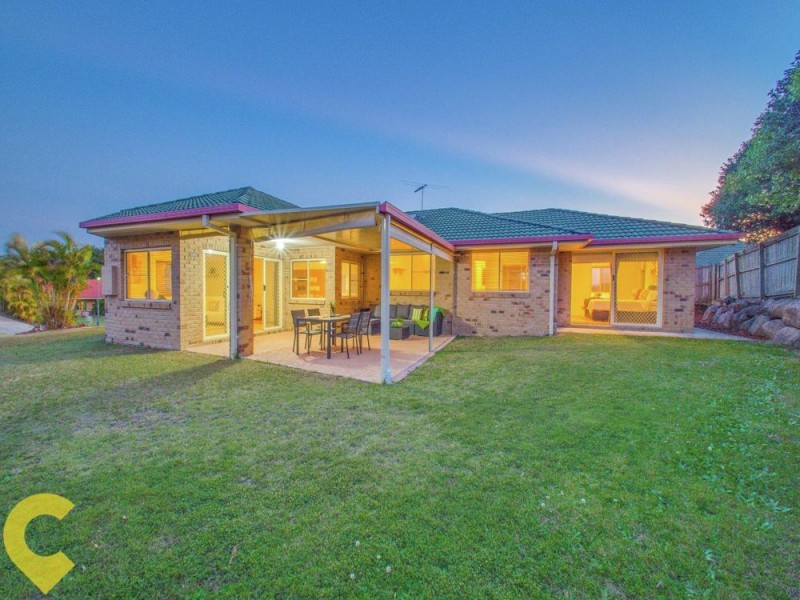 9 Reginald Avenue, Arana Hills QLD 4054