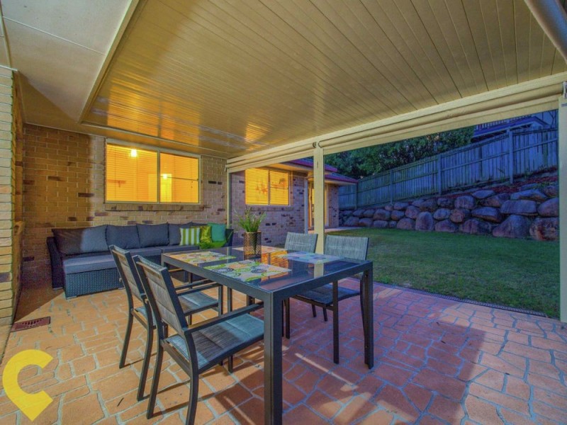 9 Reginald Avenue, Arana Hills QLD 4054