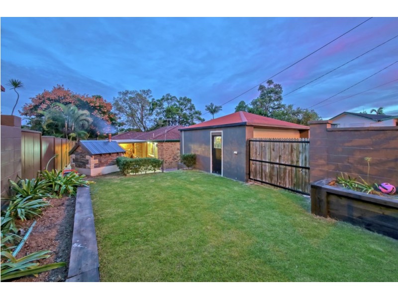 7 Ferny Way, Ferny Hills QLD 4055