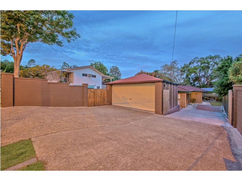 7 Ferny Way, Ferny Hills QLD 4055