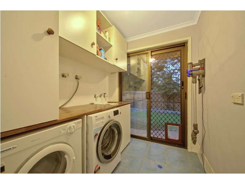 7 Ferny Way, Ferny Hills QLD 4055