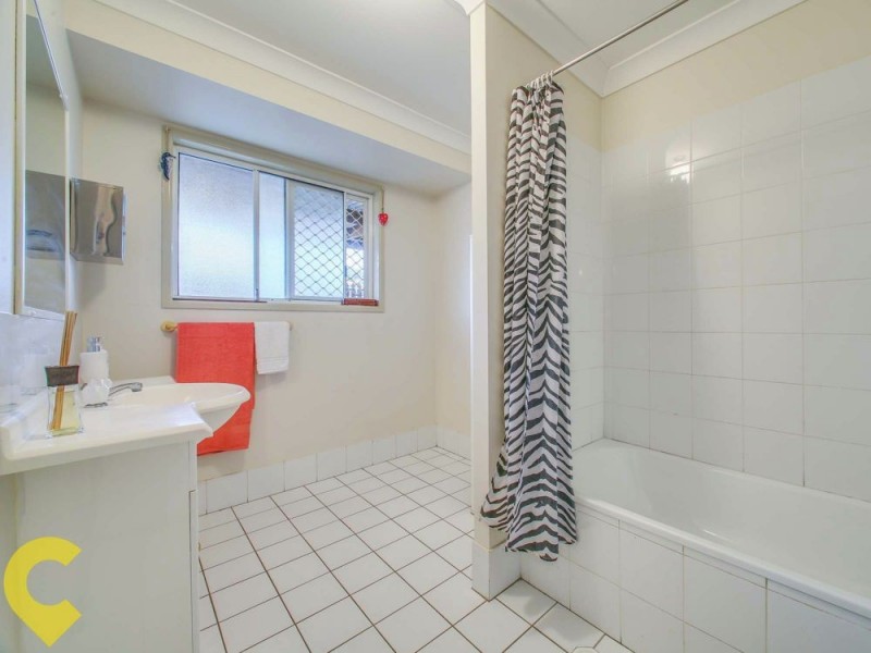 24 Bowers Road South, Everton Hills QLD 4053