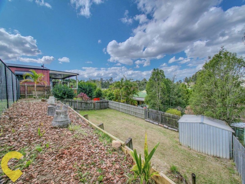24 Bowers Road South, Everton Hills QLD 4053