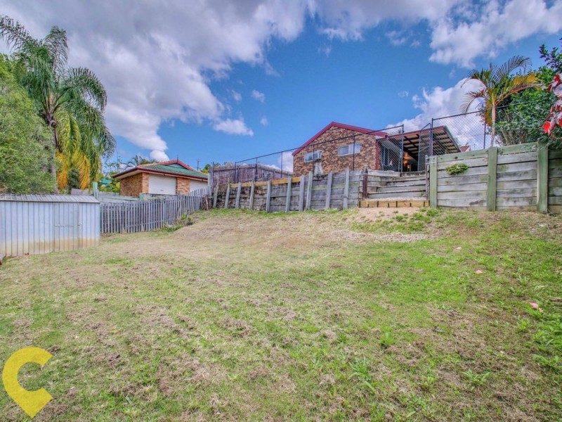24 Bowers Road South, Everton Hills QLD 4053
