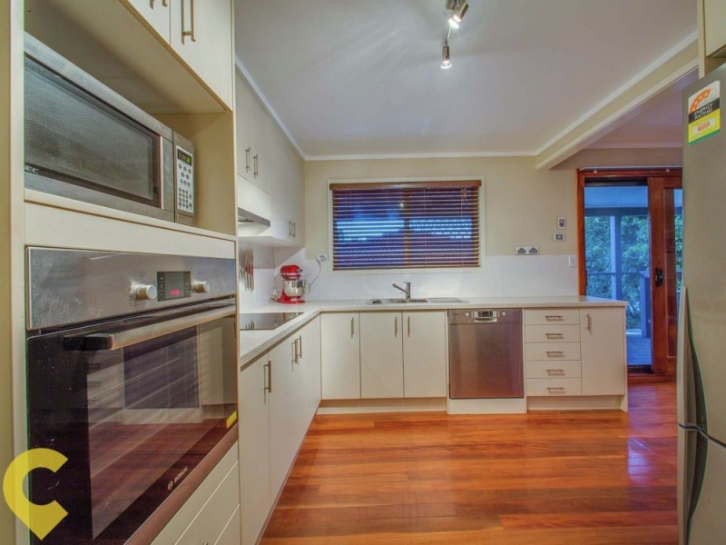 66 Bennetts Road, Everton Hills QLD 4053