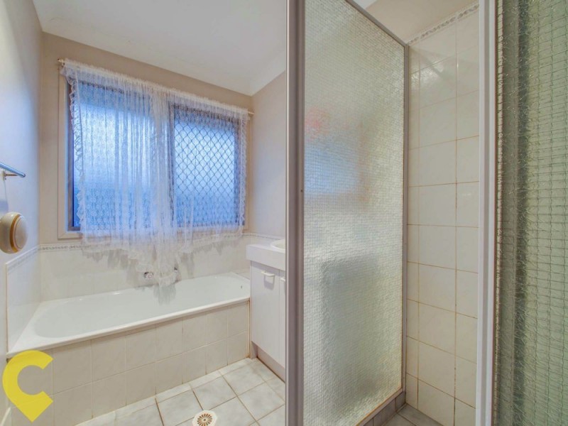 3 Glenvale Court, Everton Hills QLD 4053