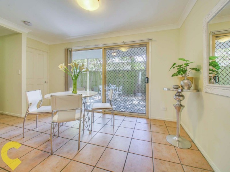 2/35 Manson Parade, Yeronga QLD 4104