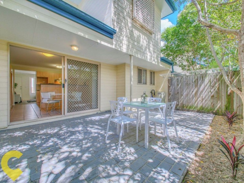 2/35 Manson Parade, Yeronga QLD 4104