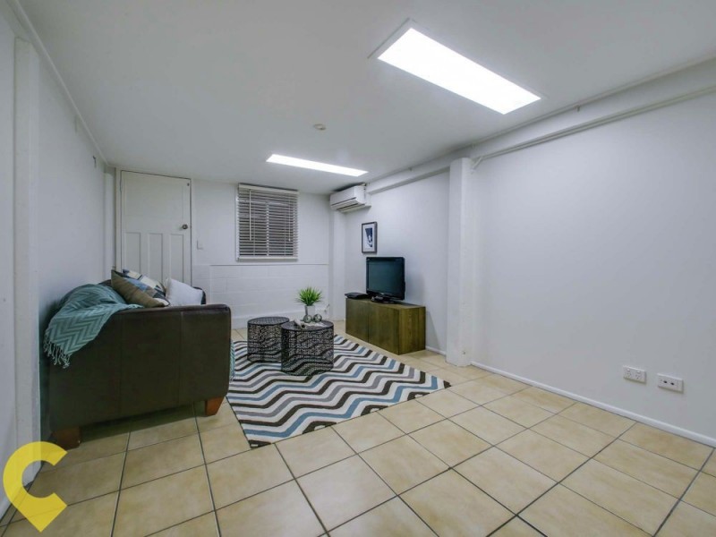 14 Bunora Avenue, Ferny Hills QLD 4055